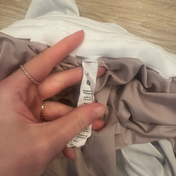 Lululemon Track That Shorts - Picture 5 of 6